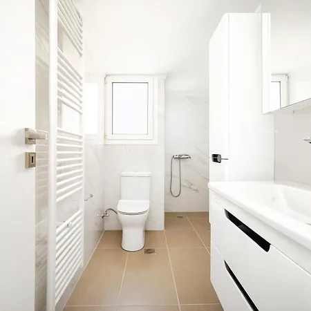 Apartment Gk Plato Academy *